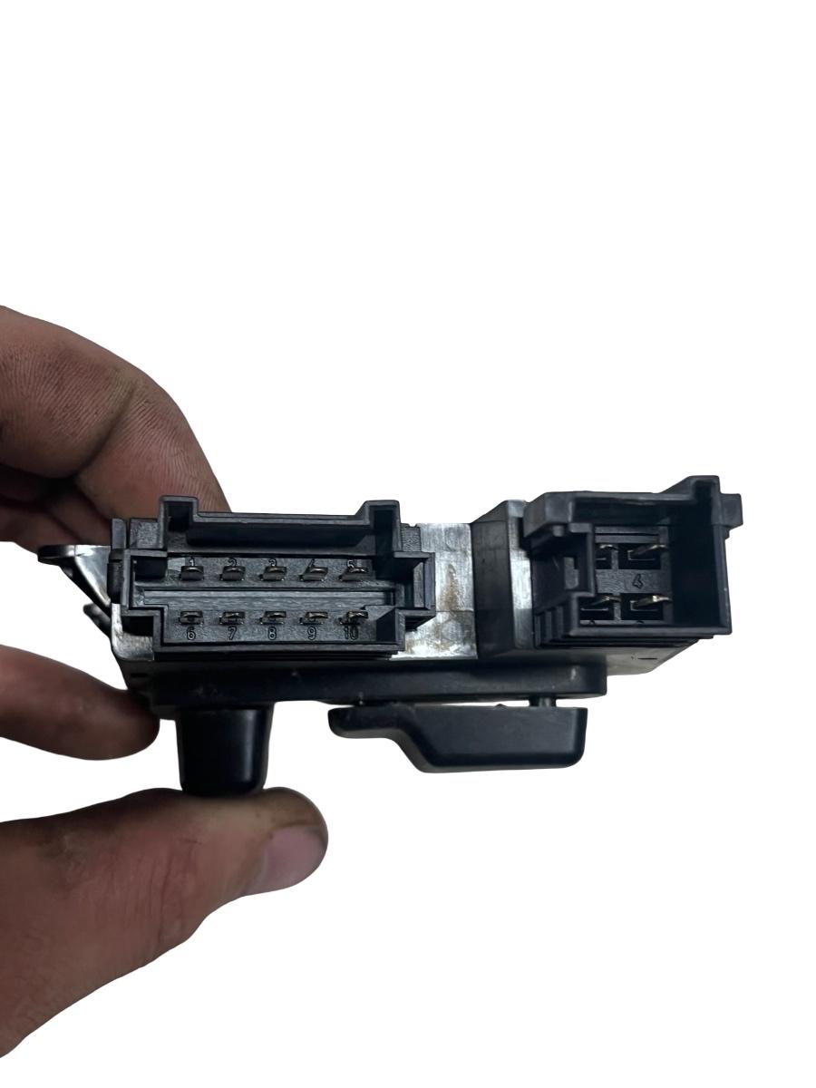 Buton reglaj scaun dreapta fata MERCEDES-BENZ M-CLASS II W164 2005 - 2012 A1648201410 – foto 2