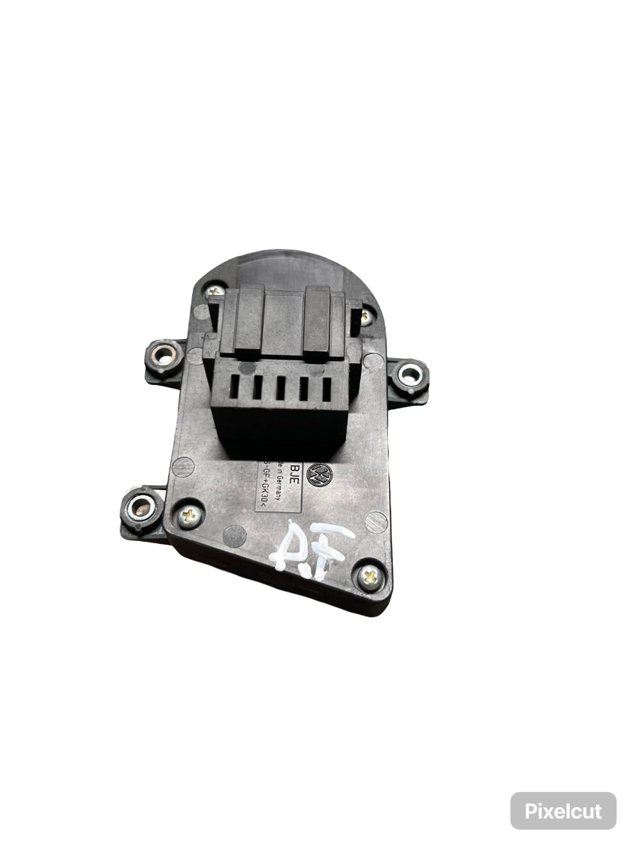 Buton reglaj scaun dreapta fata VOLKSWAGEN PASSAT CC 357 2008 - 2012 – foto 2