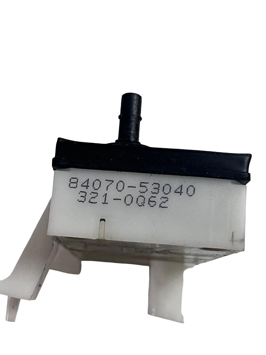 Buton reglaj scaun stanga fata LEXUS IS II Saloon GSE2_, ALE2_, USE2_ 2005 - 2013 84070-53040 – foto 4
