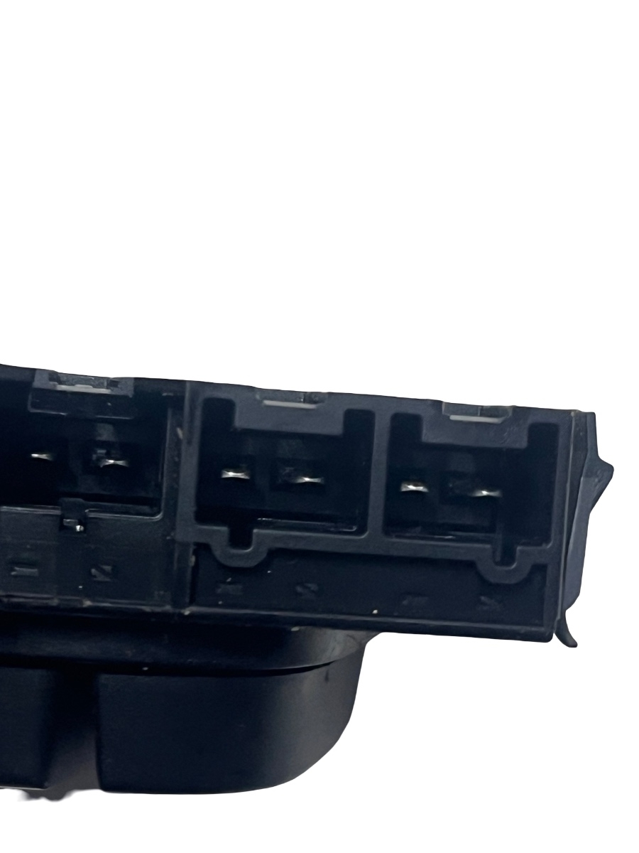 Buton reglaj scaun stanga fata MERCEDES-BENZ C-CLASS W204 2007 - 2014 A2048708910 – foto 4