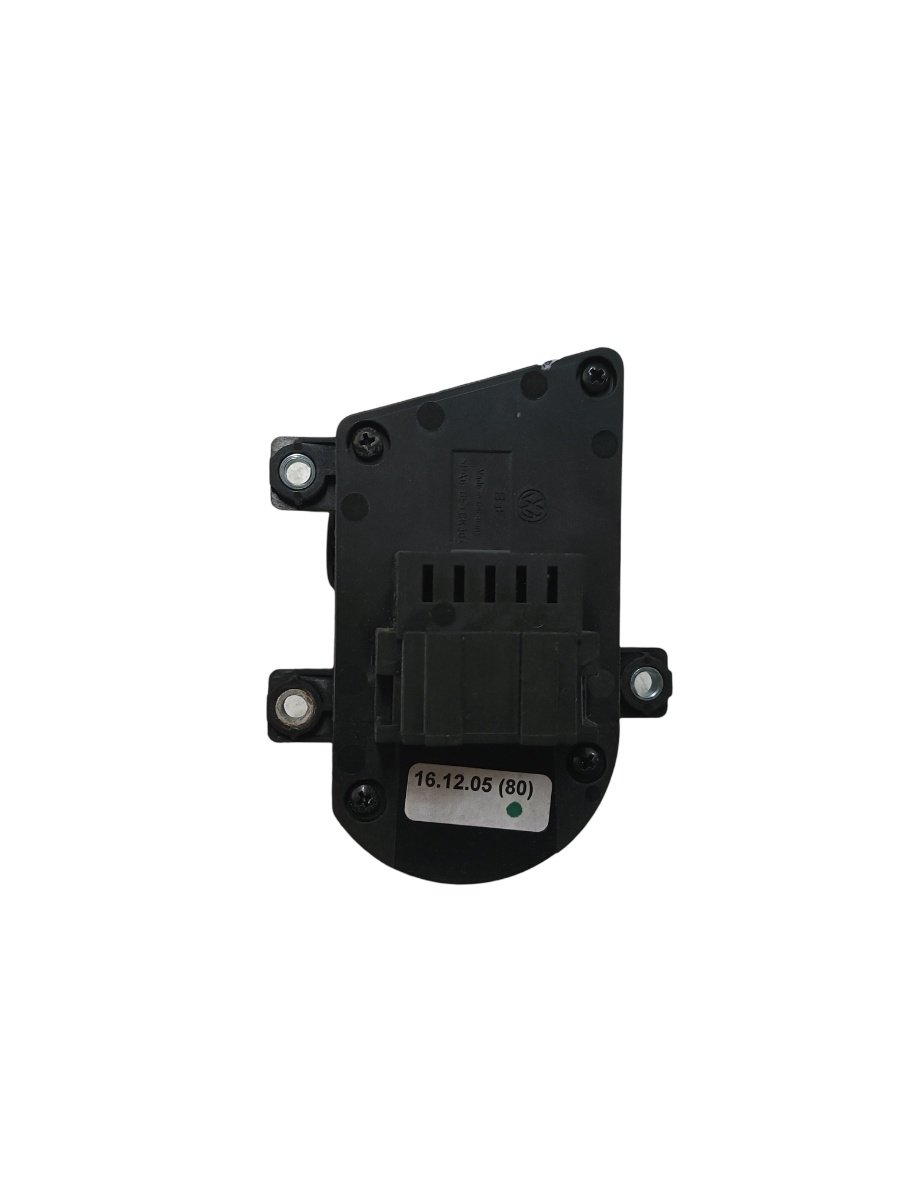 Buton reglaj scaun stanga fata VOLKSWAGEN PASSAT 3C2 2005 - 2010 – foto 2
