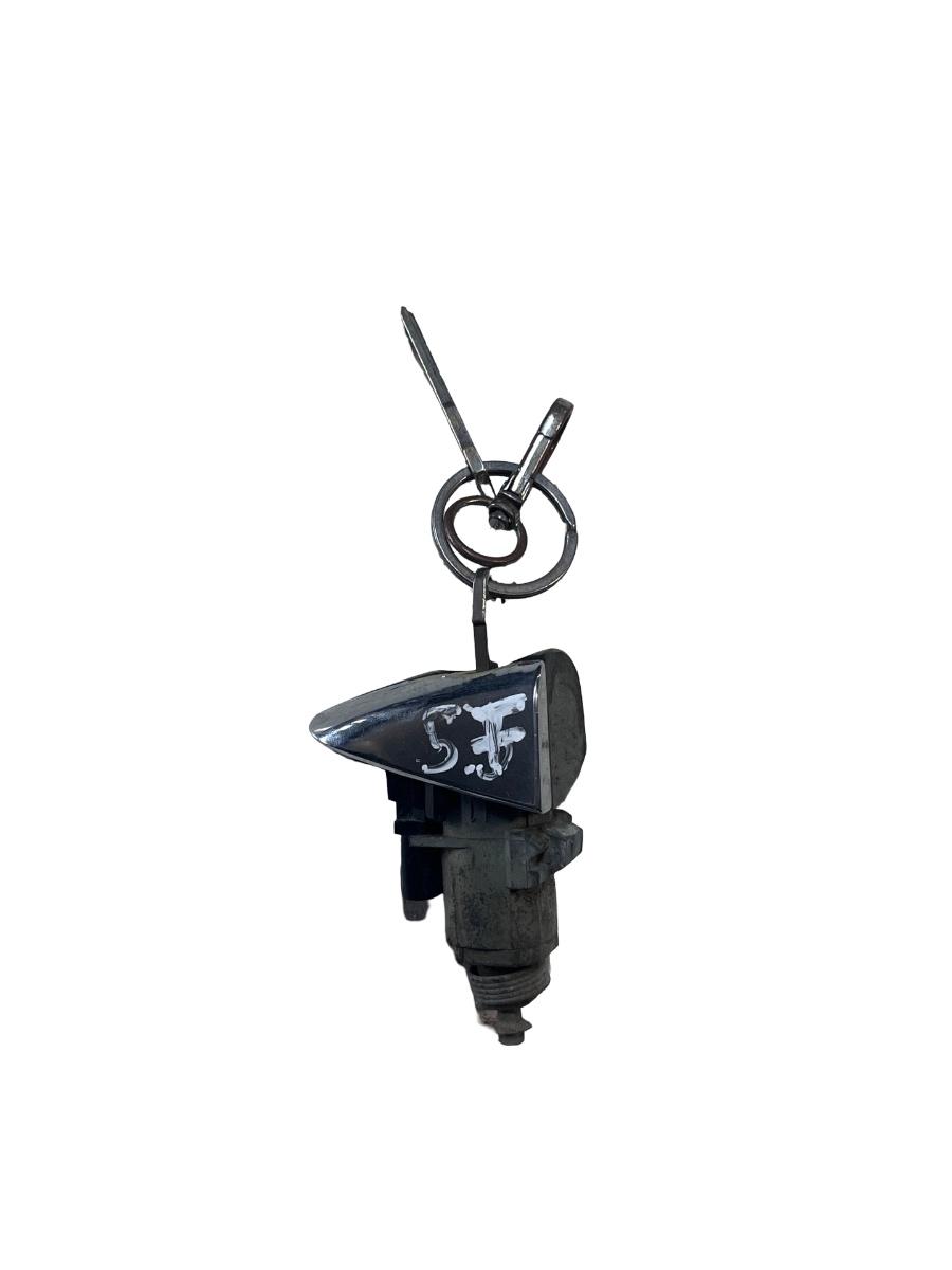 Butuc usa cu cheie stanga fata MERCEDES-BENZ E-CLASS W211 2002 - 2009 – foto 2