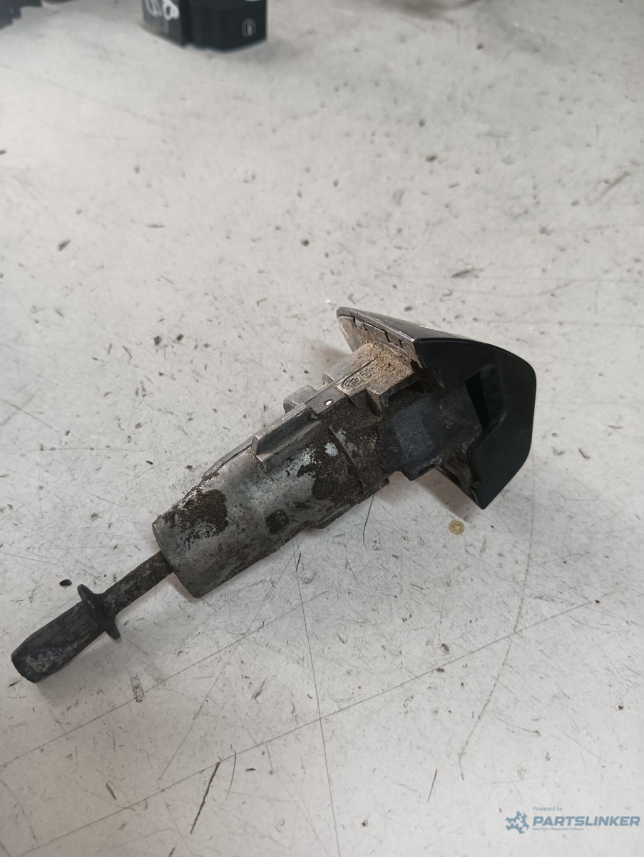 Butuc usa stanga fata FARA CHEIE VOLKSWAGEN PASSAT Variant (3C5) [ 2005 - 2011 ] OEM 3c0837167a – foto 2
