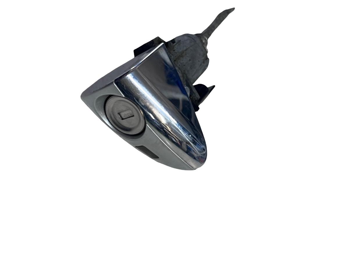 Butuc usa stanga fata MERCEDES-BENZ E-CLASS W211 Break FL 2002 - 2009 ( FARA CHEIE )