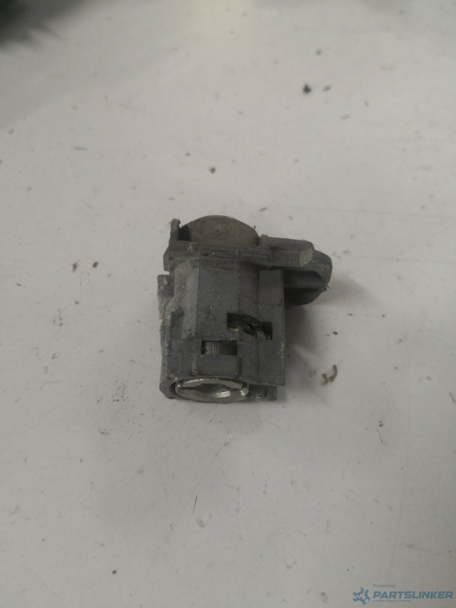 Butuc usa stanga fata OPEL ZAFIRA B Van (A05) [ 2005 - 2015 ] – foto 2