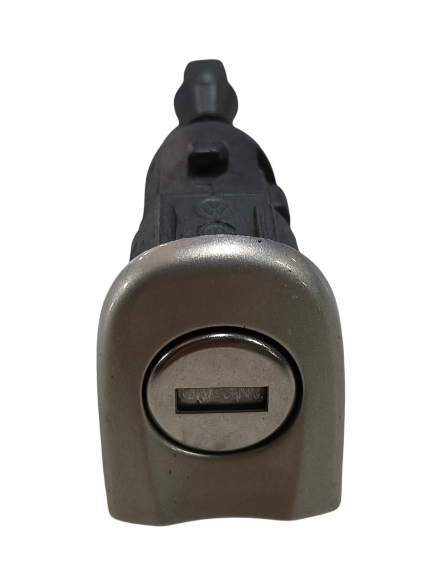 Butuc usa stanga fata VOLKSWAGEN GOLF PLUS 5M1, 521 2004 - 2013
