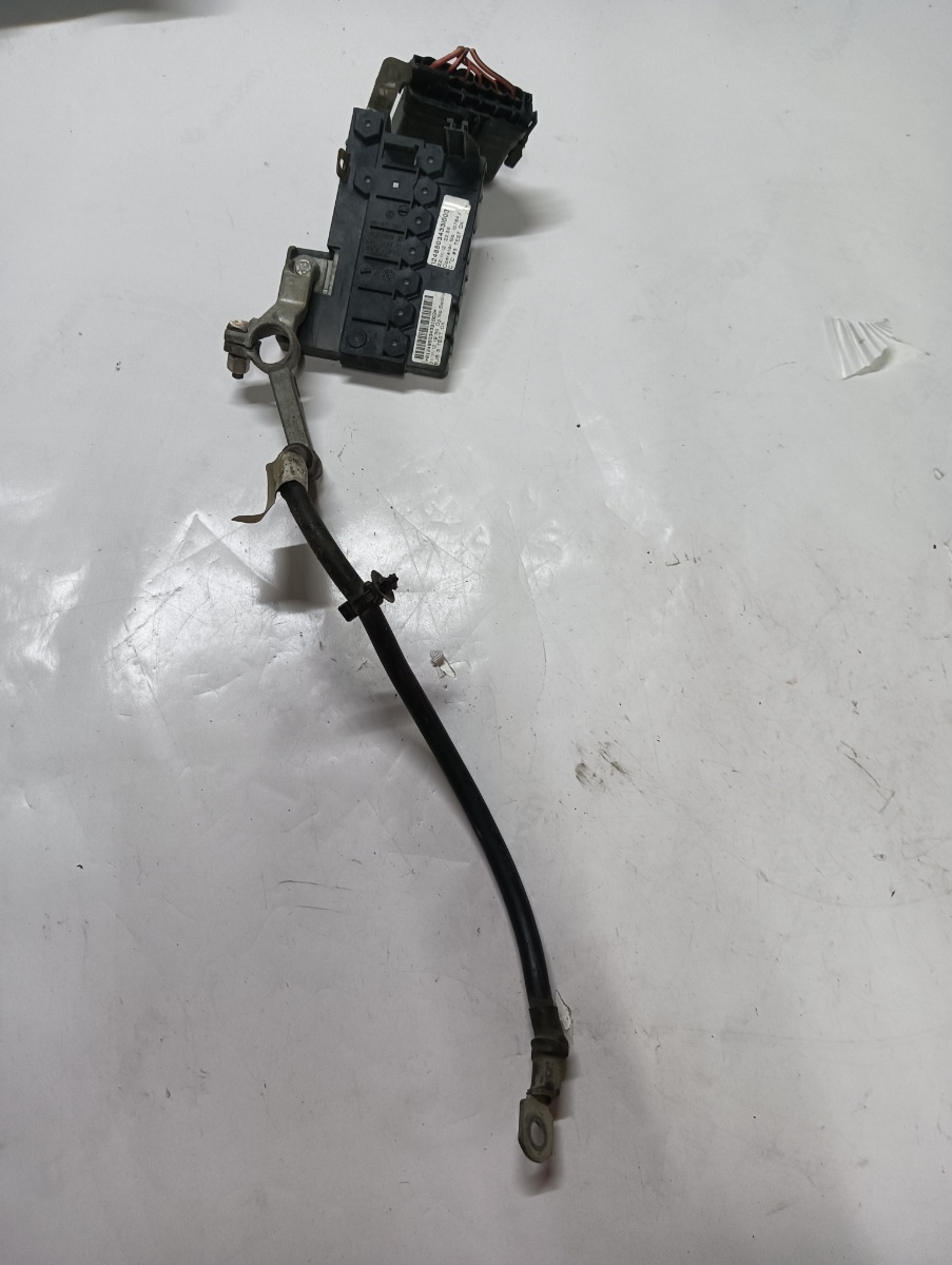 Cablu borna pozitiva (baterie)/sigurante borna VOLKSWAGEN UP 121, 122, BL1, BL2 2011 - >, SKODA RAPID II NH3 2012 - > 6r0937550a – foto 2