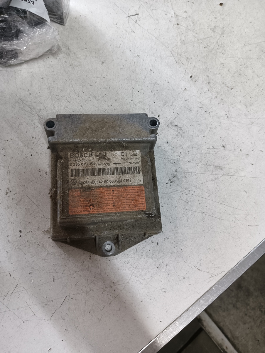 Calculator airbag VOLKSWAGEN CRAFTER 30-50 Box (2E_) [ 2006 - 2016 ] TDI (BJK, CEBB) 80KW|109HP OEM A9064460542 – foto 2