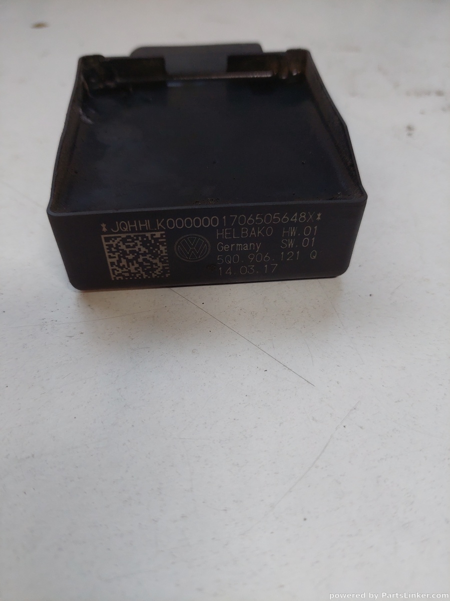 Calculator control pompa combustibil AUDI A3 III 8V1, 8VK 2012 - > 5q0906121q – foto 2