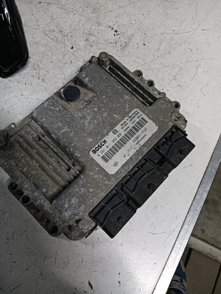 Calculator ecu RENAULT LAGUNA II (BG0/1_) [ 2001 - 2007 ] dCi (F9Q 750, F9Q 758, F9Q 759) 85KW|116HP OEM 0281011969 – foto 2