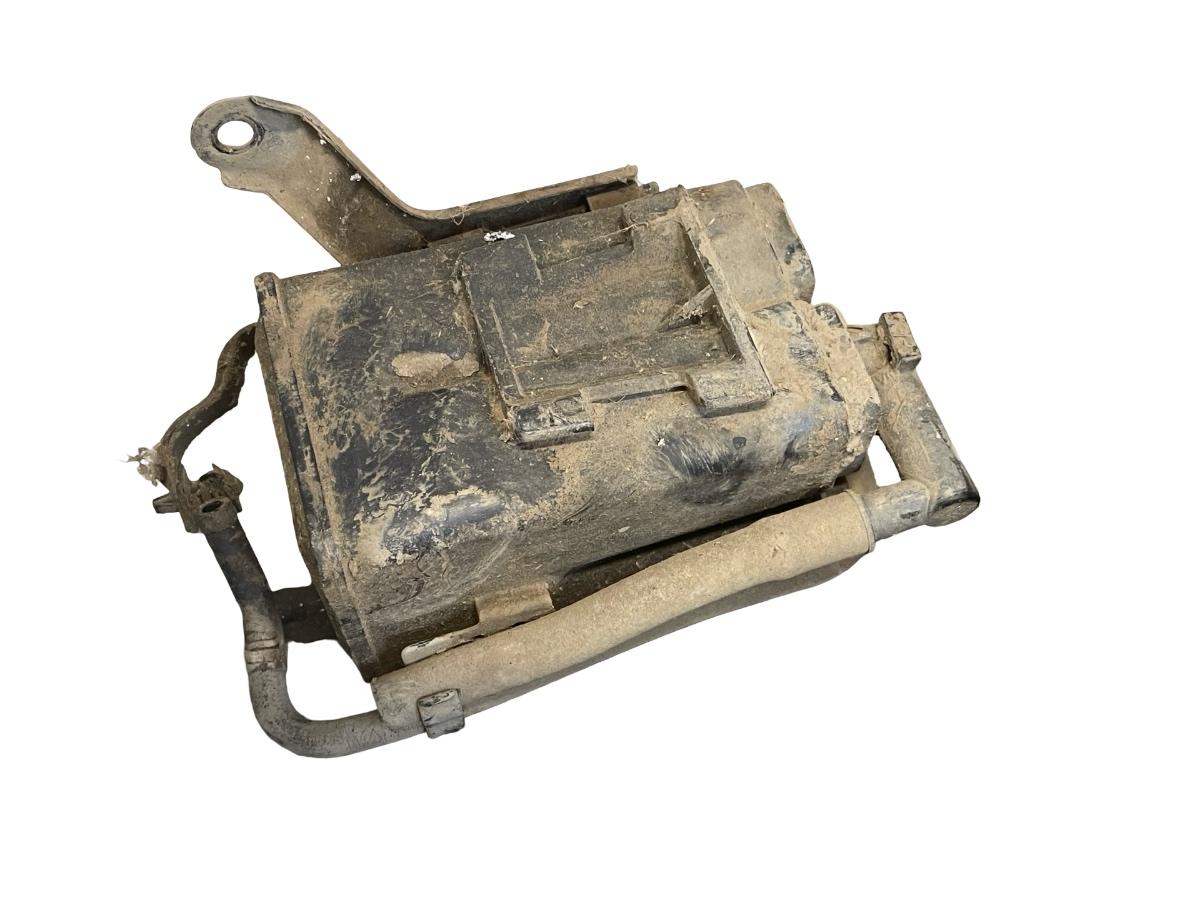 Canistra carbon MITSUBISHI OUTLANDER I CU_W 2001 - 2008 2.0 4G63 (DOHC 16V) – foto 3