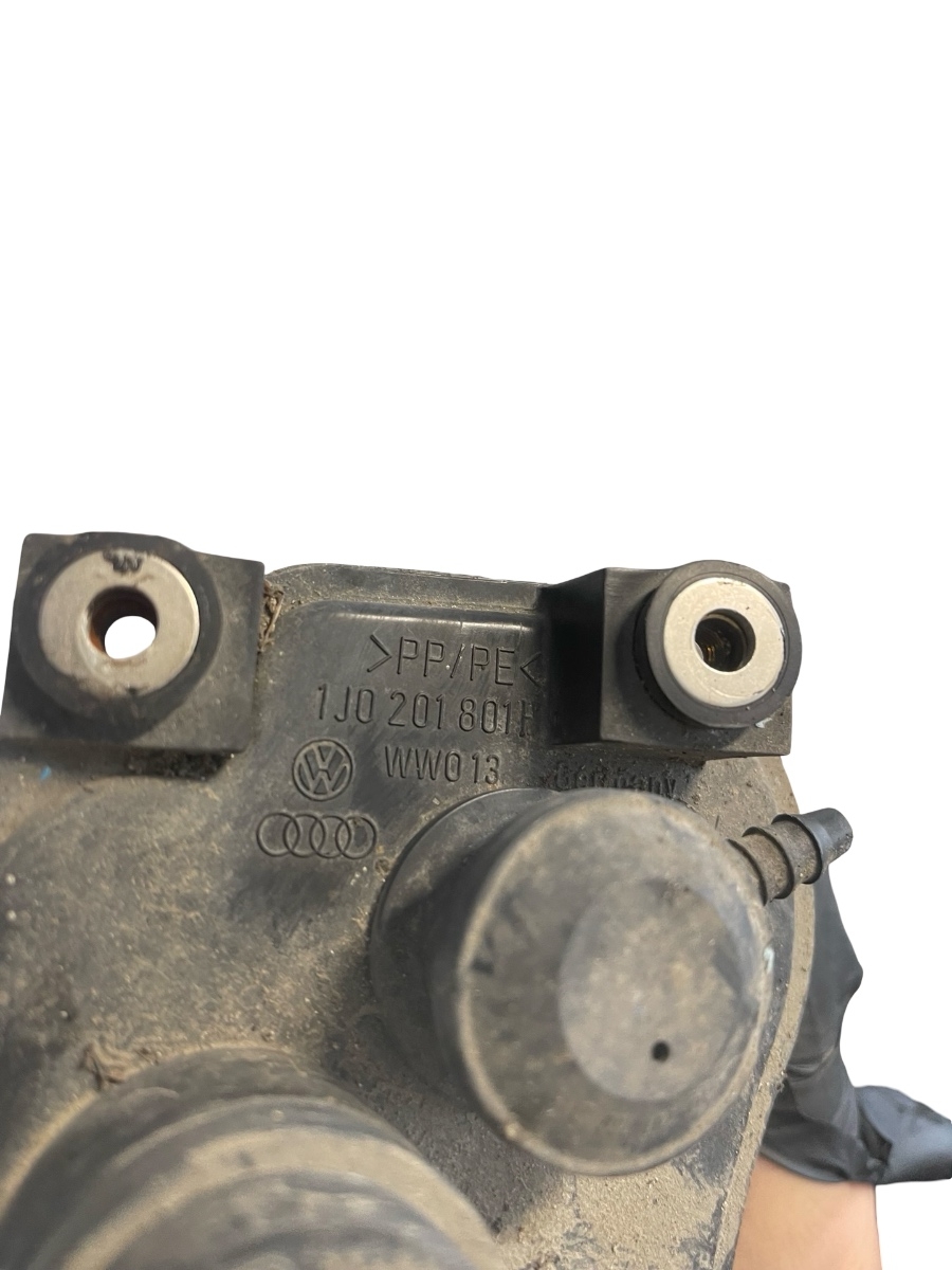 Canistra carbon VOLKSWAGEN GOLF IV 1J1 1997 - 2007 1.4 16V AHW, AKQ, APE, AXP, BCA 1J0201801H – foto 3