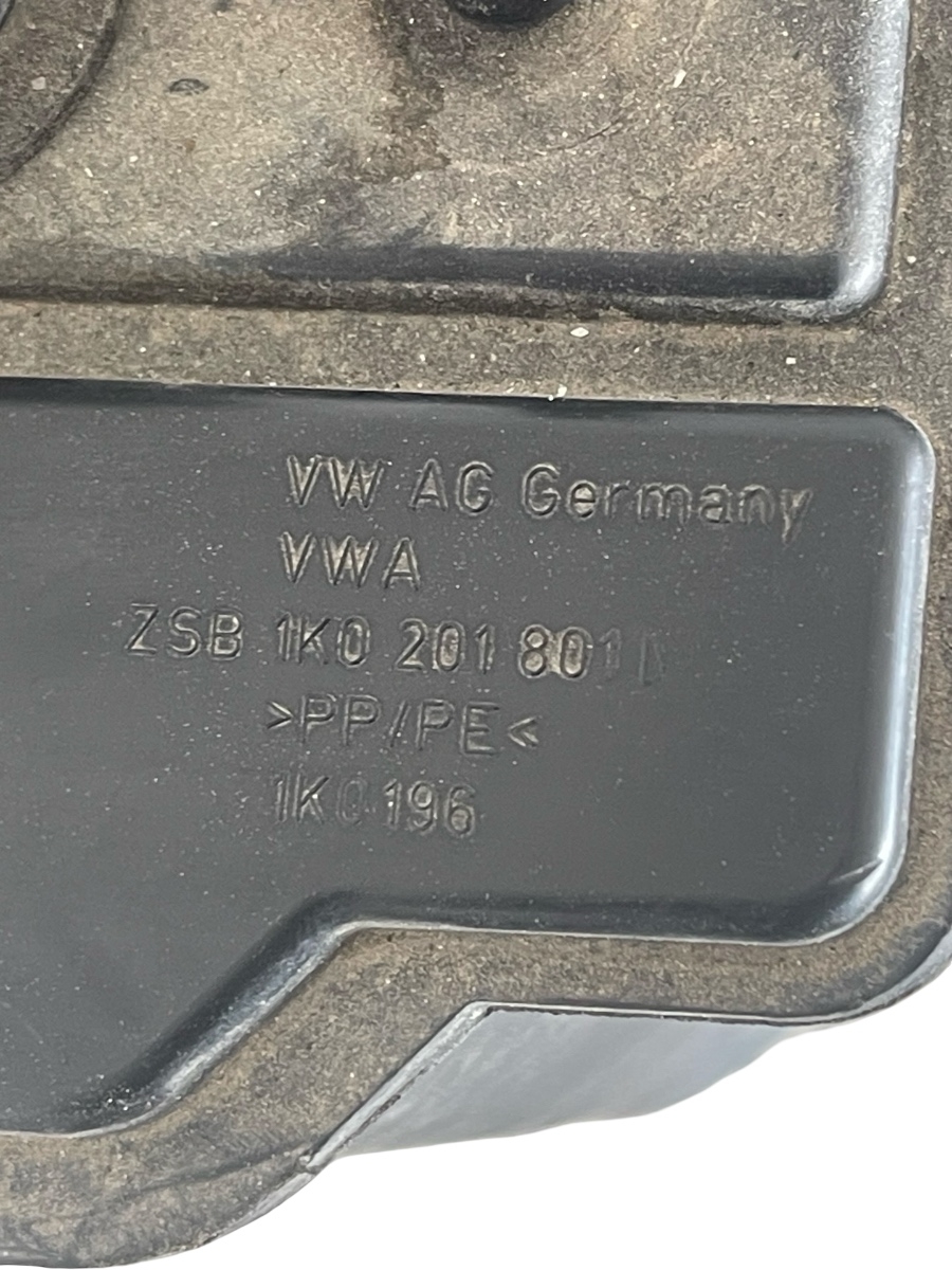Canistra carbon  VOLKSWAGEN GOLF V 1K1 2003 - 2009 1.4 TSI BLG 1K0201801D – foto 3