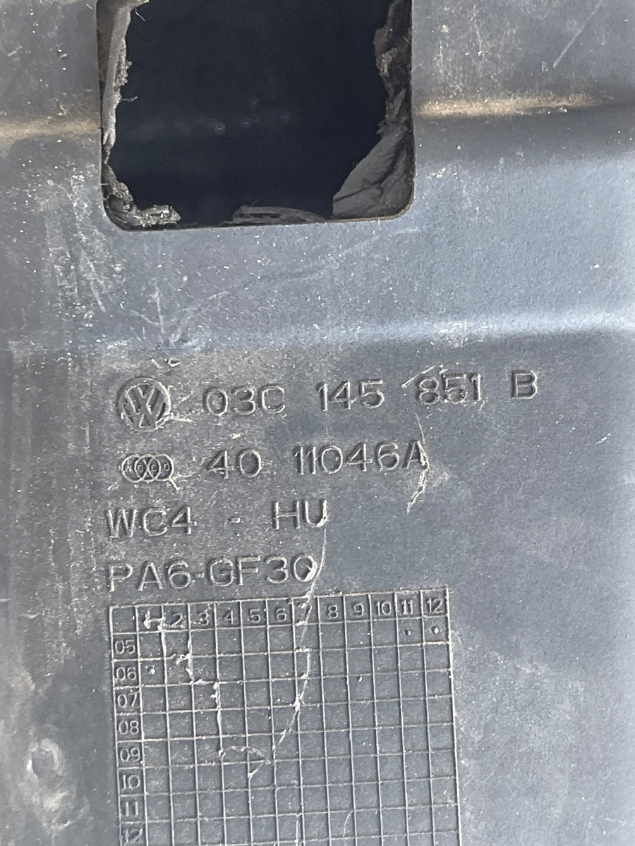 Capac carcasa compresor de supraalimentare VOLKSWAGEN GOLF V 1K1 2003 - 2009 1.4 TSI BLG 03C145851B – foto 3