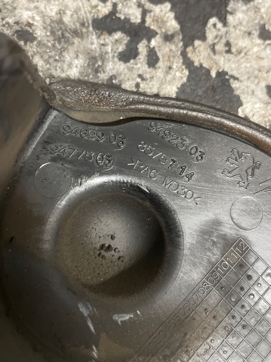 Capac distributie PEUGEOT 308 SW 4E_, 4H_ 2007 - > 1.6 HDi 9HR (DV6C) 9492303 – foto 4