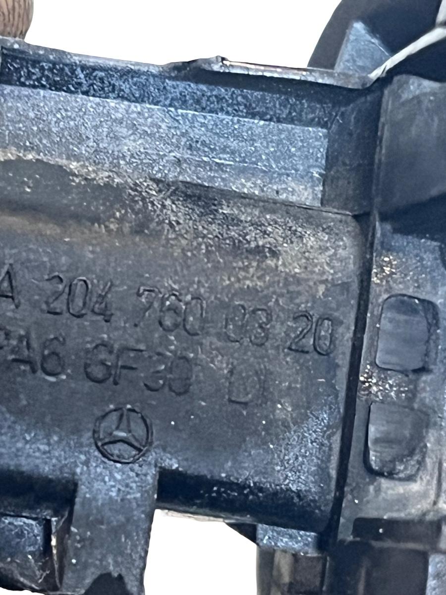 Capac maner portiera stanga spate MERCEDES-BENZ E-CLASS W212 2009 -> A2047600320 – foto 2