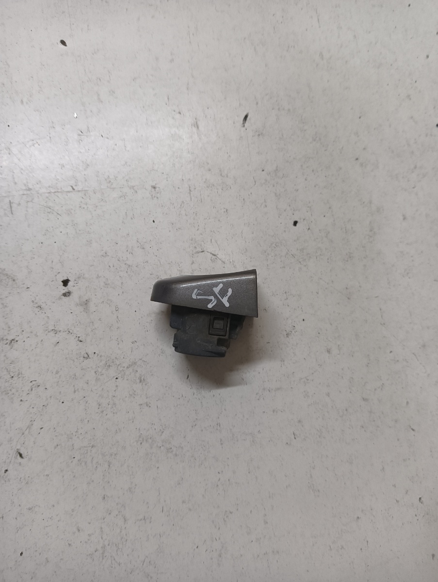 Capac maner stanga fata VOLKSWAGEN TOURAN 1T1, 1T2 2003 - 2010 – foto 2