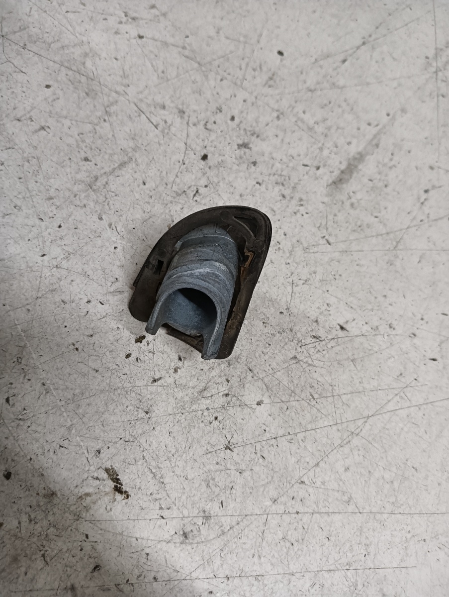 Capac maner  stanga spate VOLKSWAGEN PASSAT Variant (3C5) [ 2005 - 2011 ] – foto 2