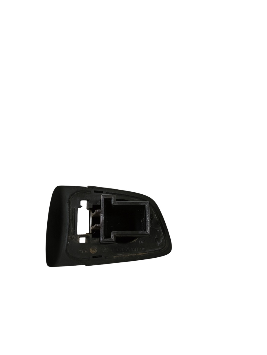 Capac maner usa stanga fata VOLKSWAGEN TOUAREG 7P5, 7P6 2010 - 2018 – foto 2