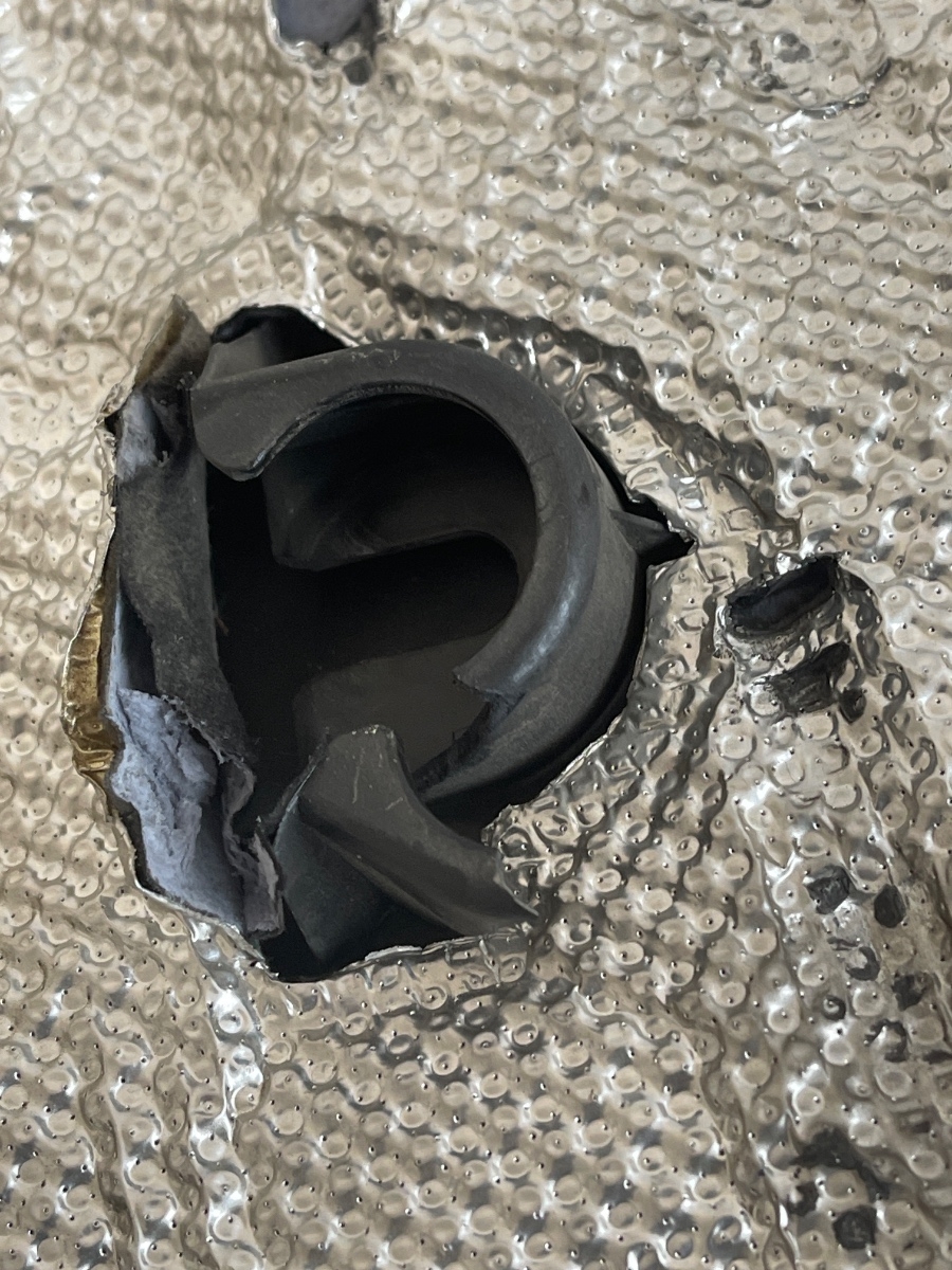Capac motor (ornament) AUDI A6/S6 IV Saloon 4G2, C7, 4GC 2010 - 2018 3.0 TDI quattro CDU – foto 3