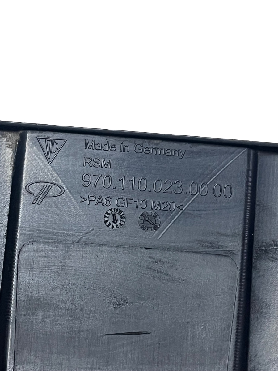 Capac motor (ornament) benzina PORSCHE PANAMERA 970 2009 - 2016 97011002300 – foto 3
