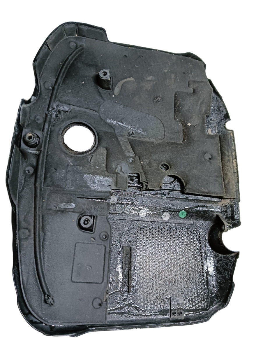 Capac motor (ornament) MERCEDES-BENZ C-CLASS W204 2007 - 2014 – foto 2