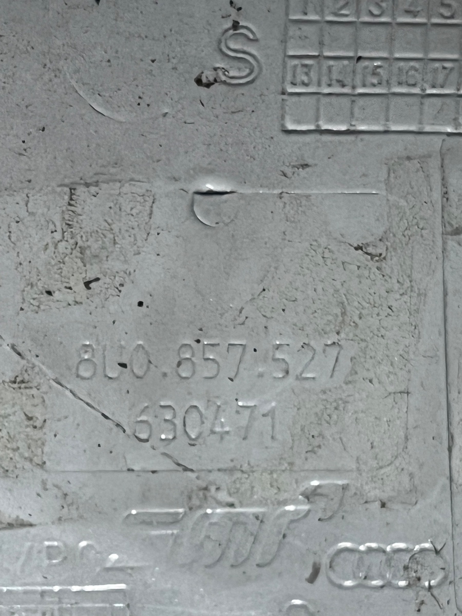 Capac oglinda stanga fata AUDI Q3 8U, 8UB, 8UG 2011 - 2018 8U0857527 – foto 4