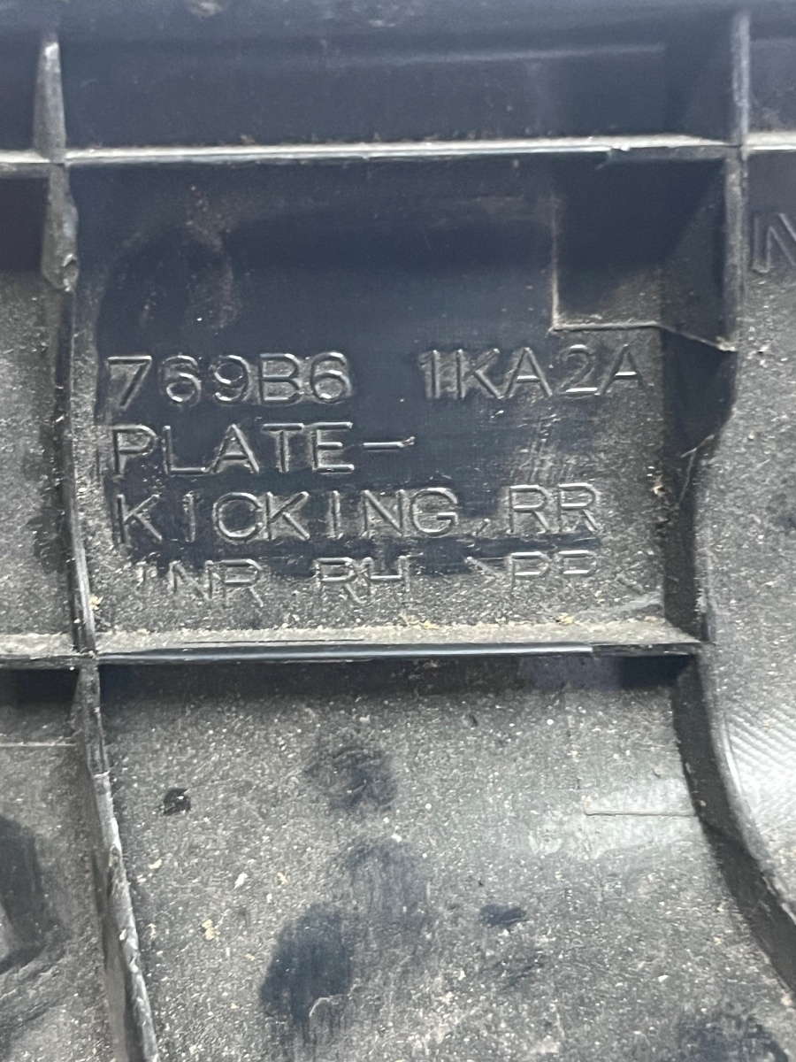 Capac prag dreapta spate NISSAN JUKE F15 2010 - > 769B61KA2A – foto 3