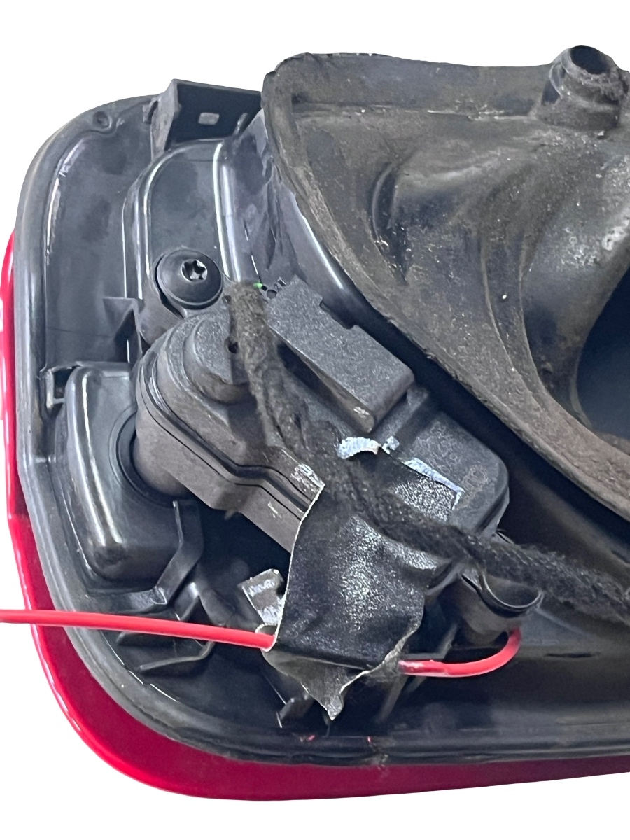 Capac rezervor combustibil + Motoras usita AUDI A3 Sportback 8VA, 8VF 2012 -> 8V4809906 – foto 4