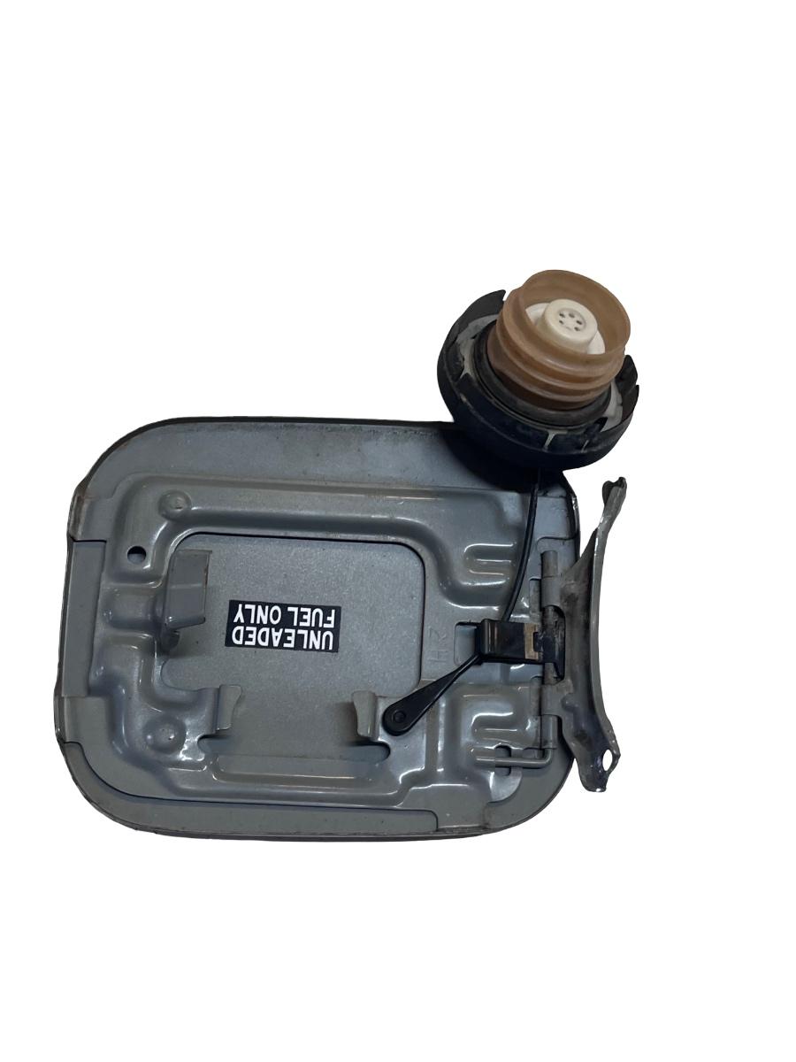 Capac rezervor combustibil TOYOTA PRIUS Saloon _W1_ 2000 - 2004 1.5 Hybrid 1NZ-FXE – foto 2