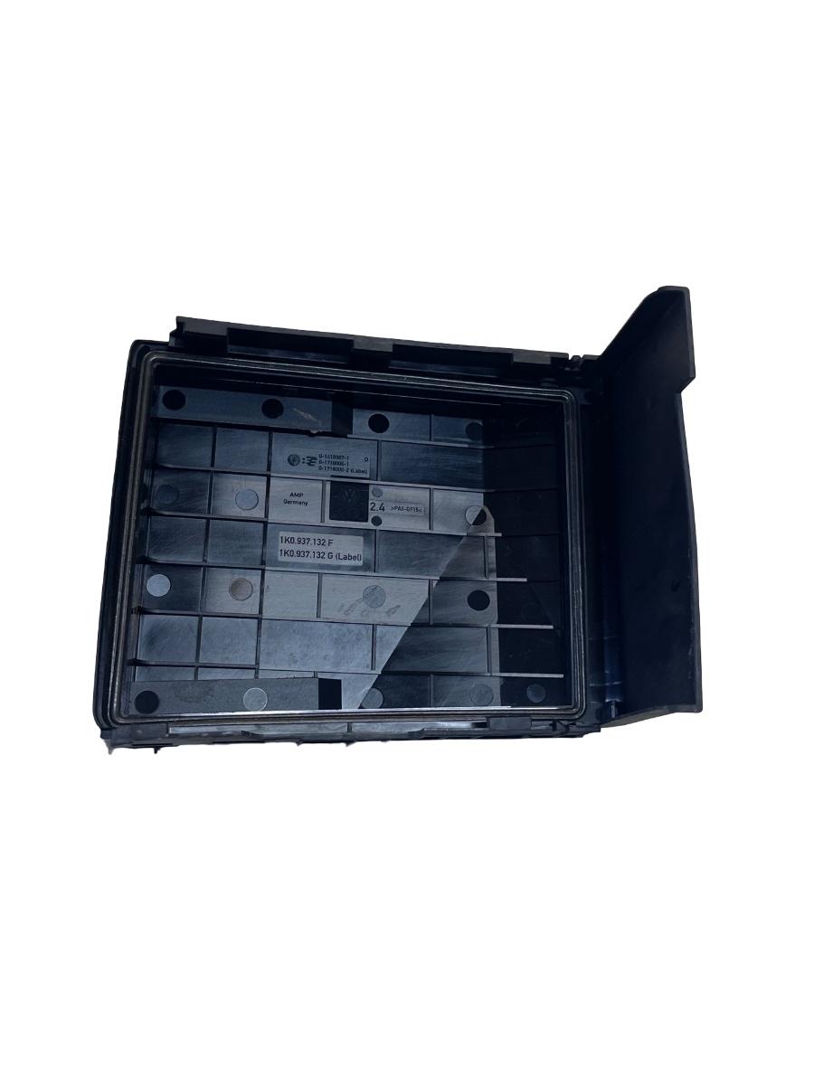 Capac tablou de sigurante VOLKSWAGEN GOLF VI 5K1 2008 - 2013 1K0937132F – foto 3