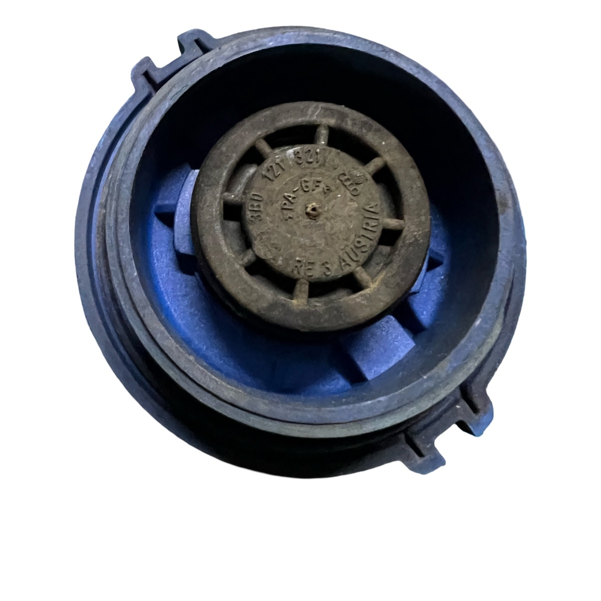 Capac vas/rezervor de expansiune lichid de racire VOLKSWAGEN CADDY III Box 2KA, 2KH, 2CA, 2CH 2004 - 2015, AUDI A3 II 8P1 2003 - 2013 TDI 16V BKD VAG 3B0121321 – foto 2