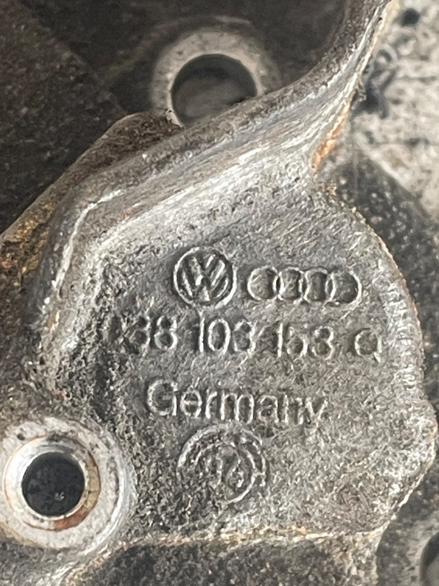 Capac vibrochen VOLKSWAGEN GOLF V 1K1 2003 - 2009 2.0 TDI 16V BKD 038103153Q – foto 3