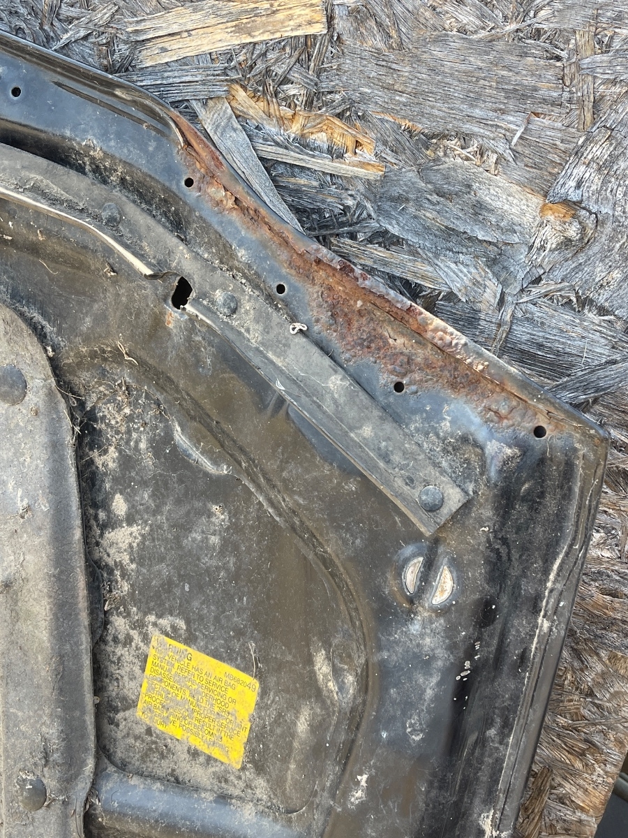 Capota motor MITSUBISHI L200 – foto 5