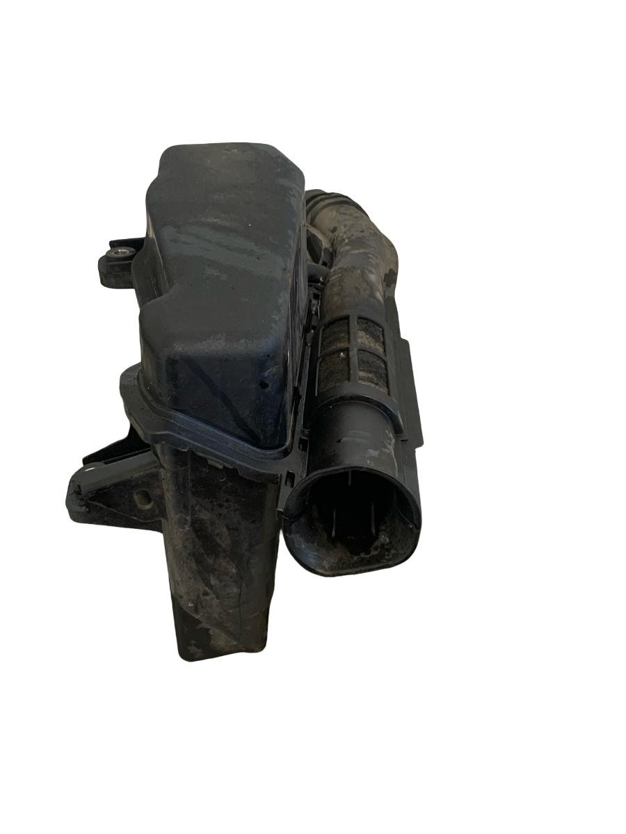 Carcasa filtru de aer TOYOTA AURIS ZWE18_, NZE18_, ZRE18_ 2012 -> 17750-0T010 – foto 2