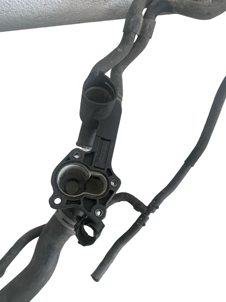 Carcasa termostat + conducte apa SKODA OCTAVIA 1Z3 2004 - 2013 1.2 TSI CBZ 03F121026B – foto 4