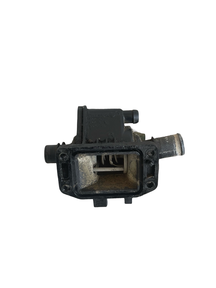 Carcasa termostat FORD FIESTA V JH_, JD_ 2001 - 2010 1.4 TDCi F6JA, F6JB 9654393880 – foto 2