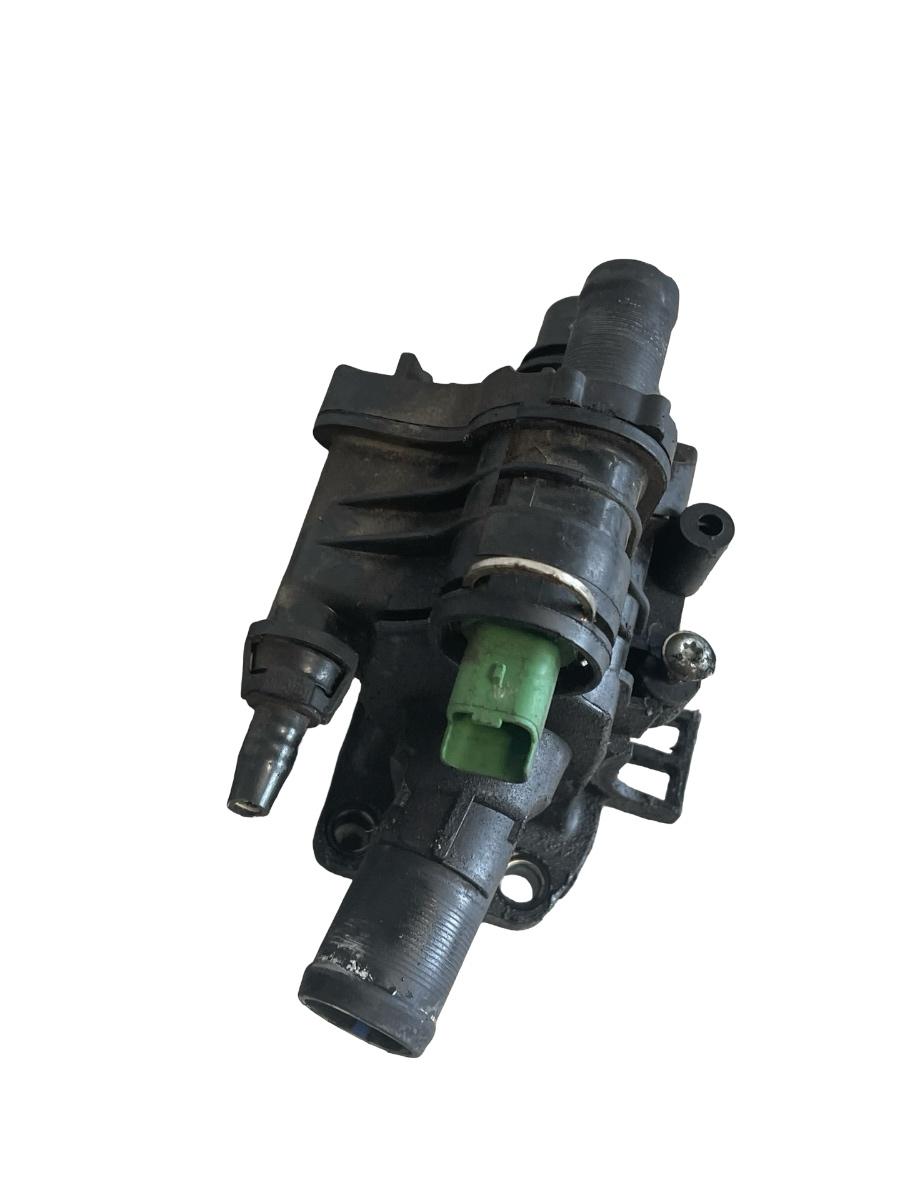 Carcasa termostat FORD FUSION Estate JU_ 2002 - 2012 1.6 TDCi HHJA, HHJB – foto 2