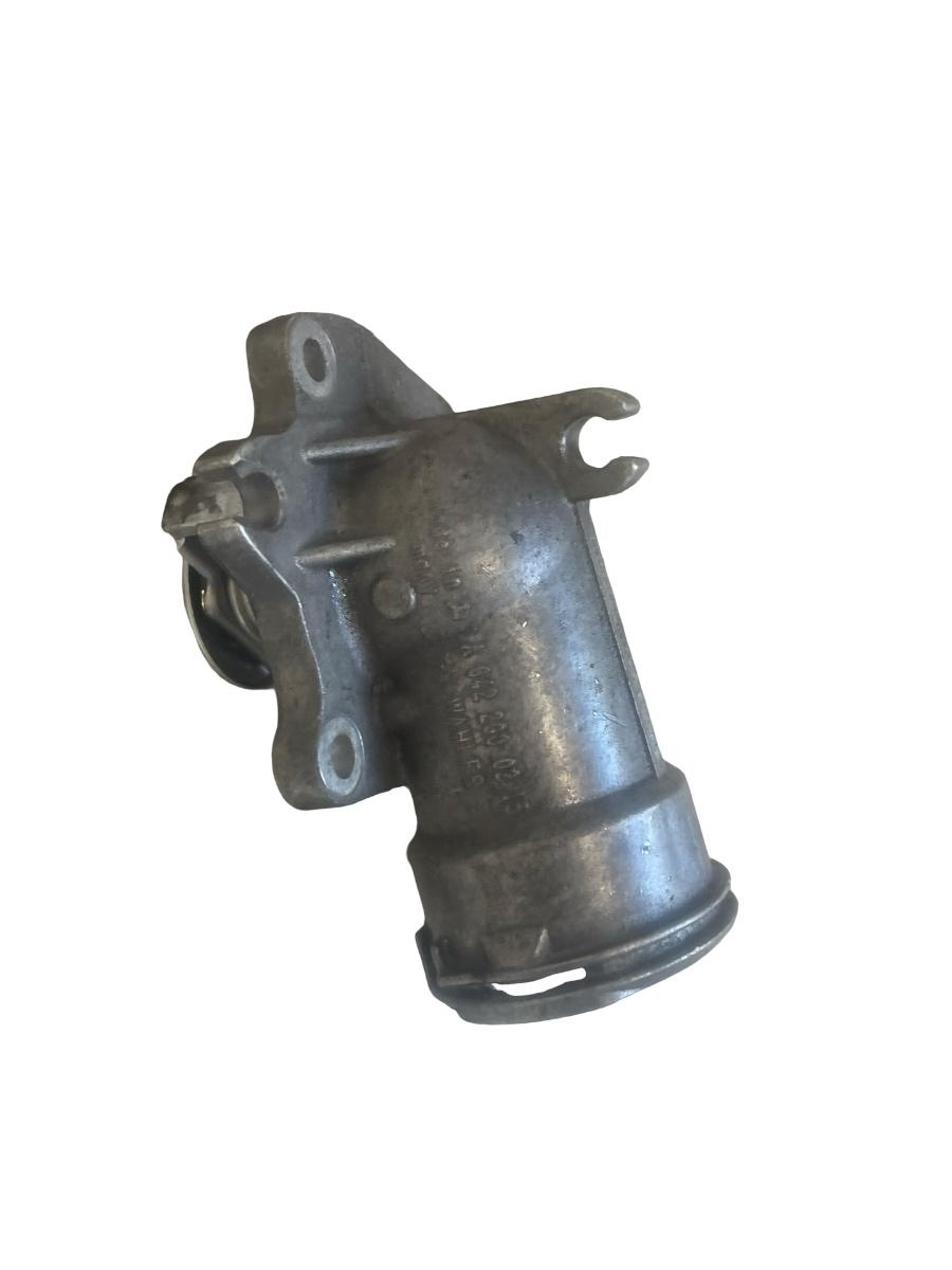 Carcasa termostat MERCEDES-BENZ M-CLASS II W164 2005 - 2012 3.0 ML 280 CDI 4-matic OM 642.940 A6422000215