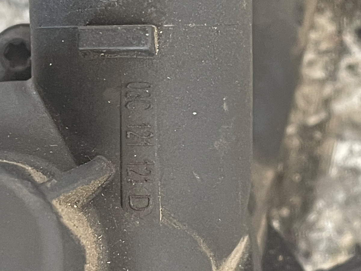 Carcasa termostat VOLKSWAGEN GOLF V 1K1 2003 - 2009 TSI CAXA 03C121121D – foto 3