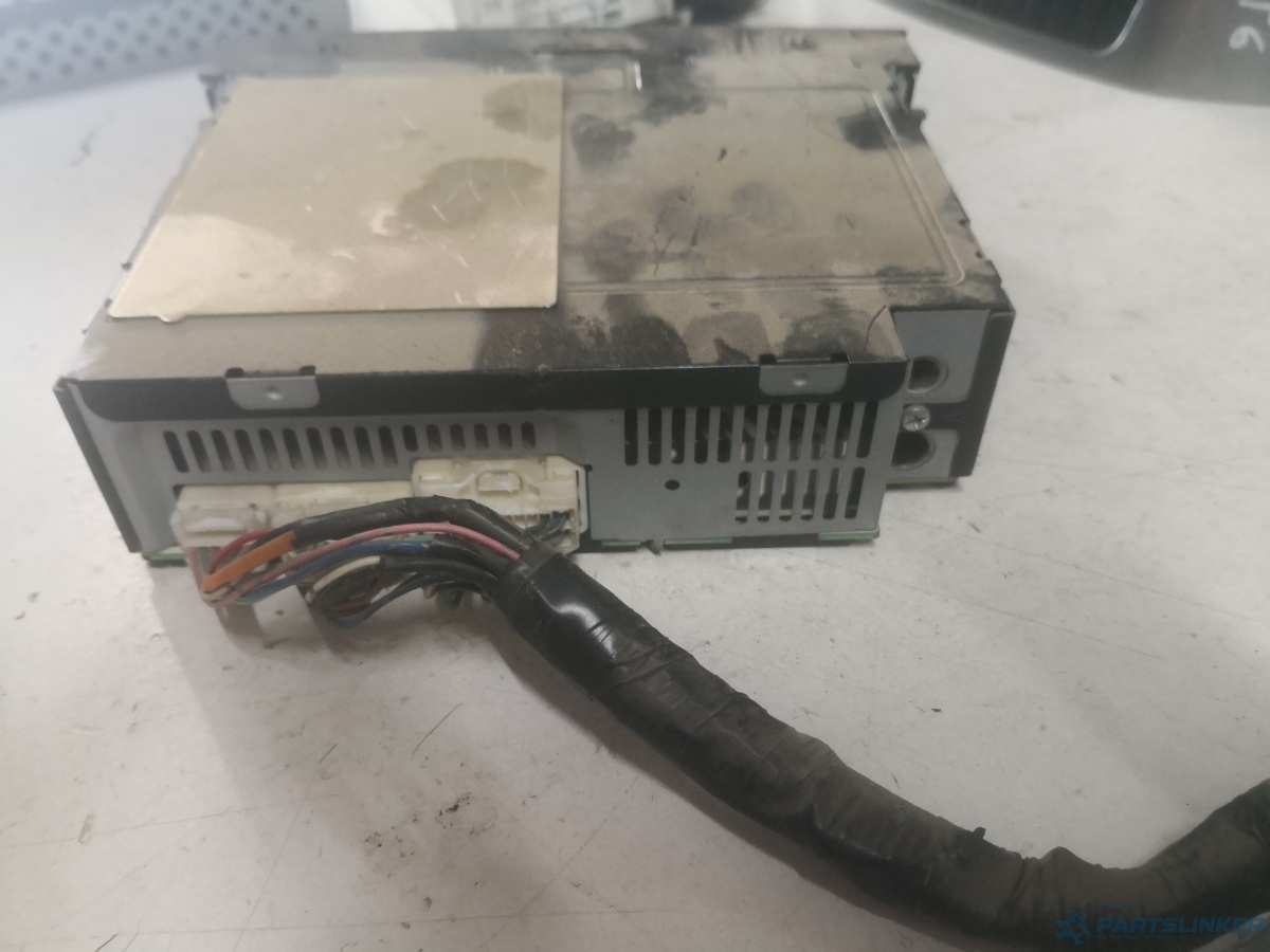 Casetofon TOYOTA LAND CRUISER (LJ12_, KZJ12_, TRJ12_, KDJ12_, GRJ12_) [ 20 OEM 8612060461 – foto 2