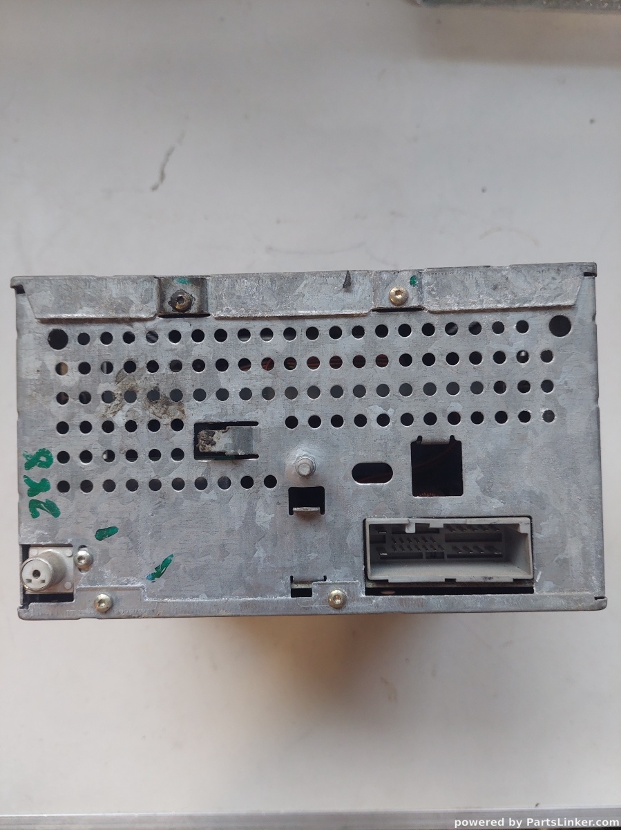 CD player auto FORD FIESTA Box (J5_, J3_) [ 1996 - 2003 ] OEM 10r020451 – foto 3