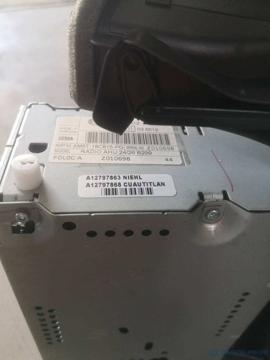 CD player auto FORD FIESTA VI [ 2008 - > ] 1.0 (P4JA, P4JB, P4JC, P4JD) 59KW|80HP OEM Am5t18c815 – foto 2