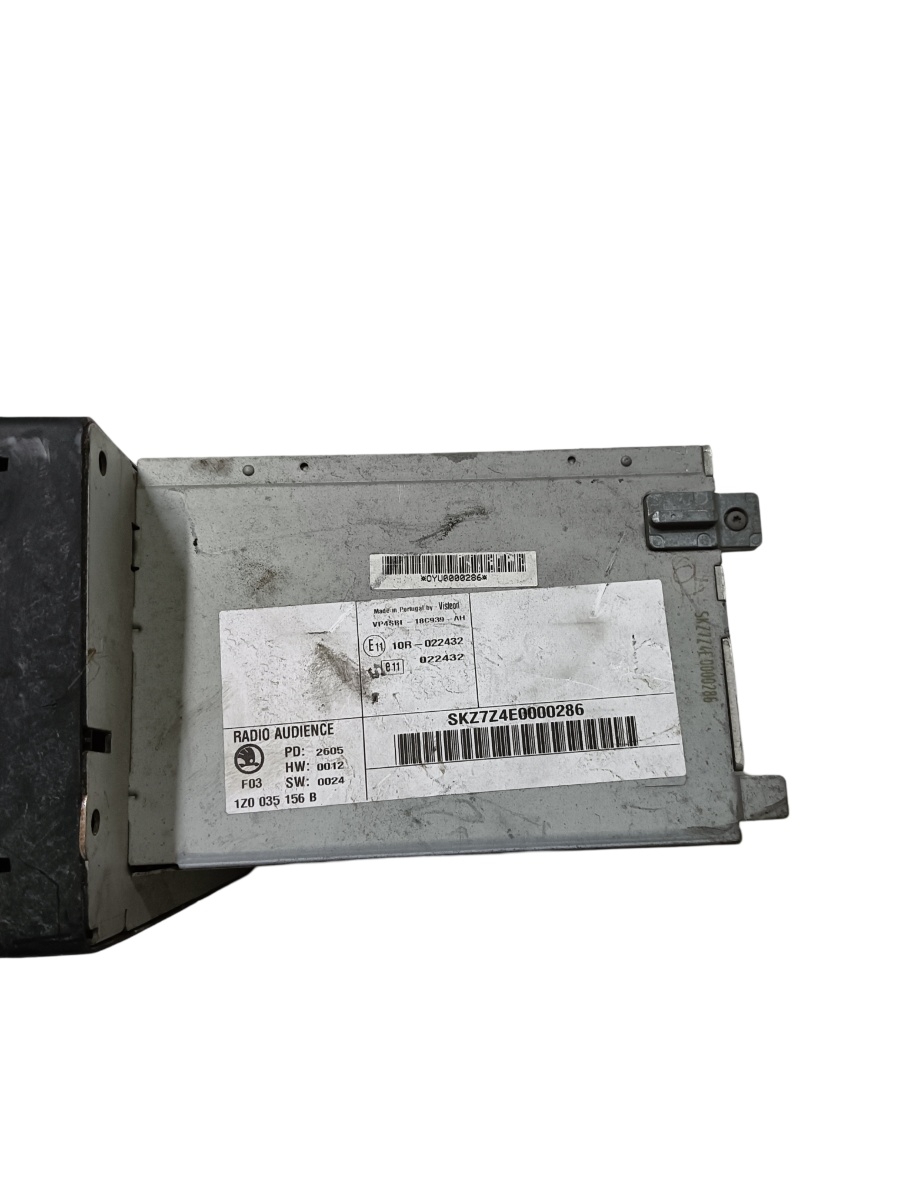 Cd player auto  SKODA OCTAVIA II Combi 1Z5 2004 - 2013 – foto 3