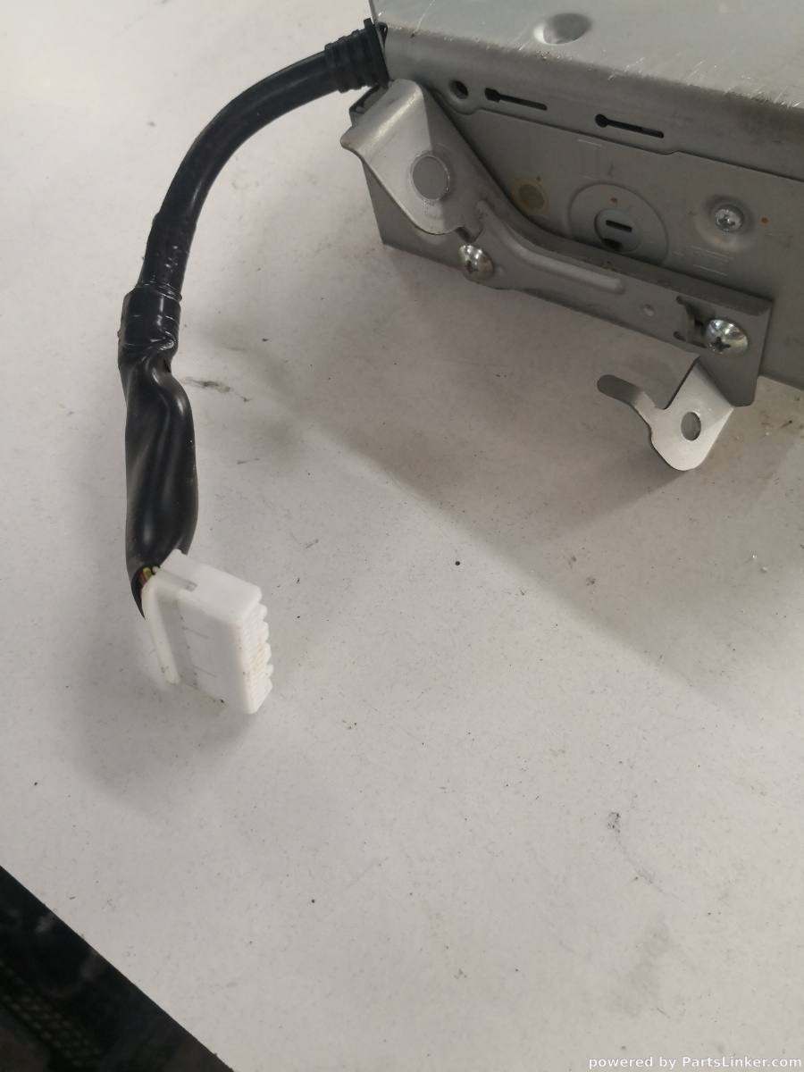 CD player auto TOYOTA LAND CRUISER J120 2004>  OEM 8627060070 – foto 2