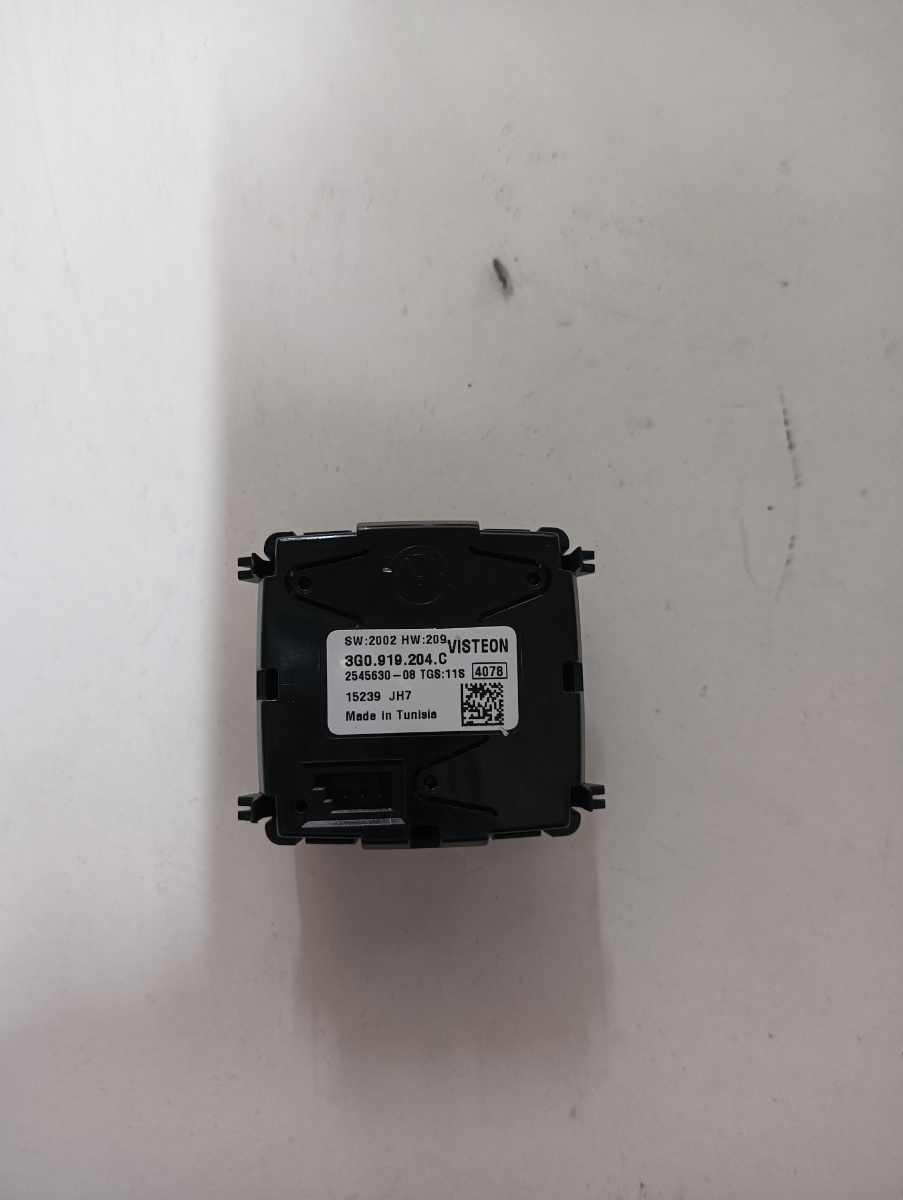 Ceas bord VOLKSWAGEN PASSAT 3G2 2014 - > 3g0919204c – foto 2