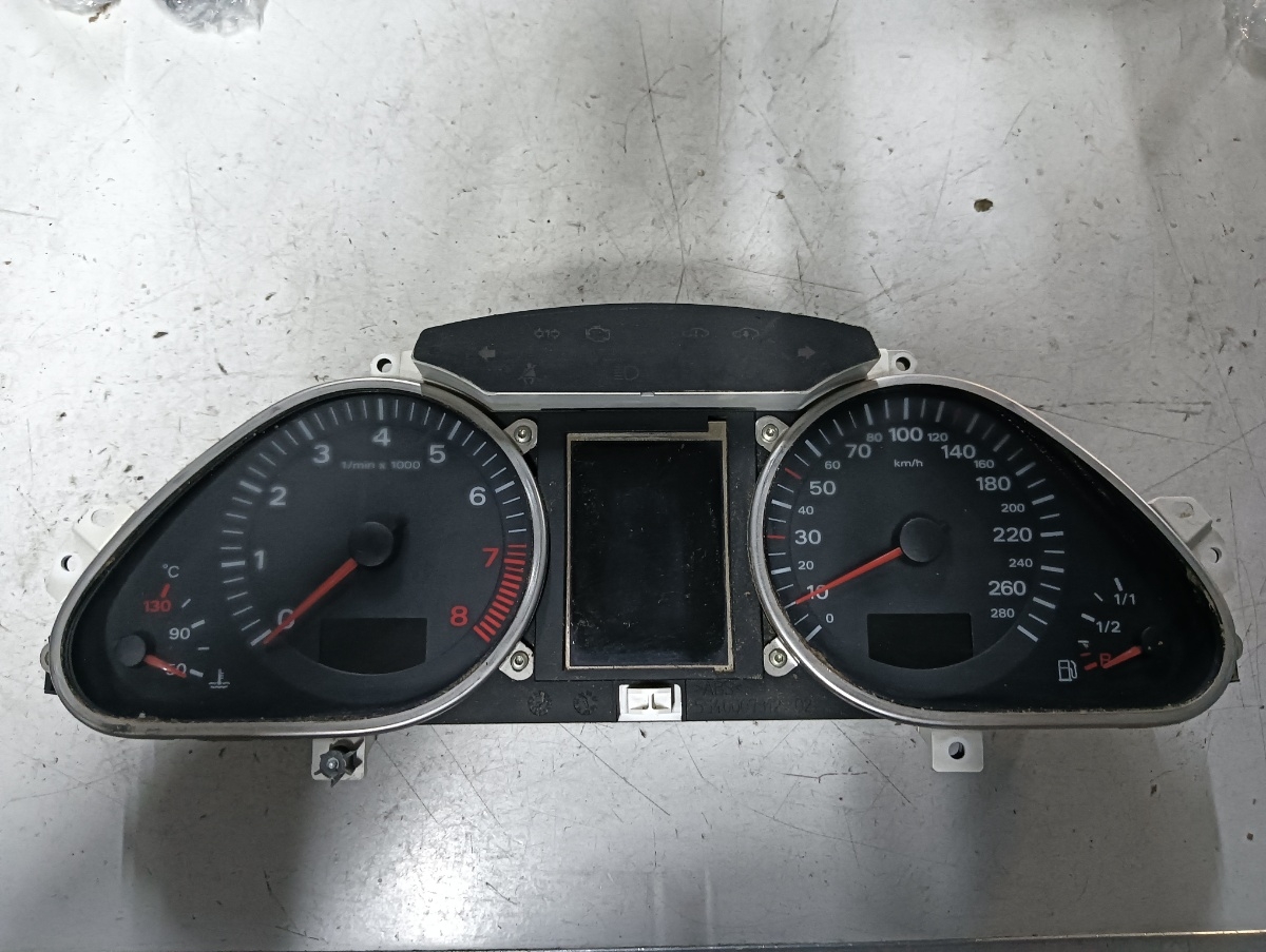 Ceasuri bord AUDI A6/S6 III Saloon (4F2, C6) [ 2004 - 2011 ] OEM 5550007301