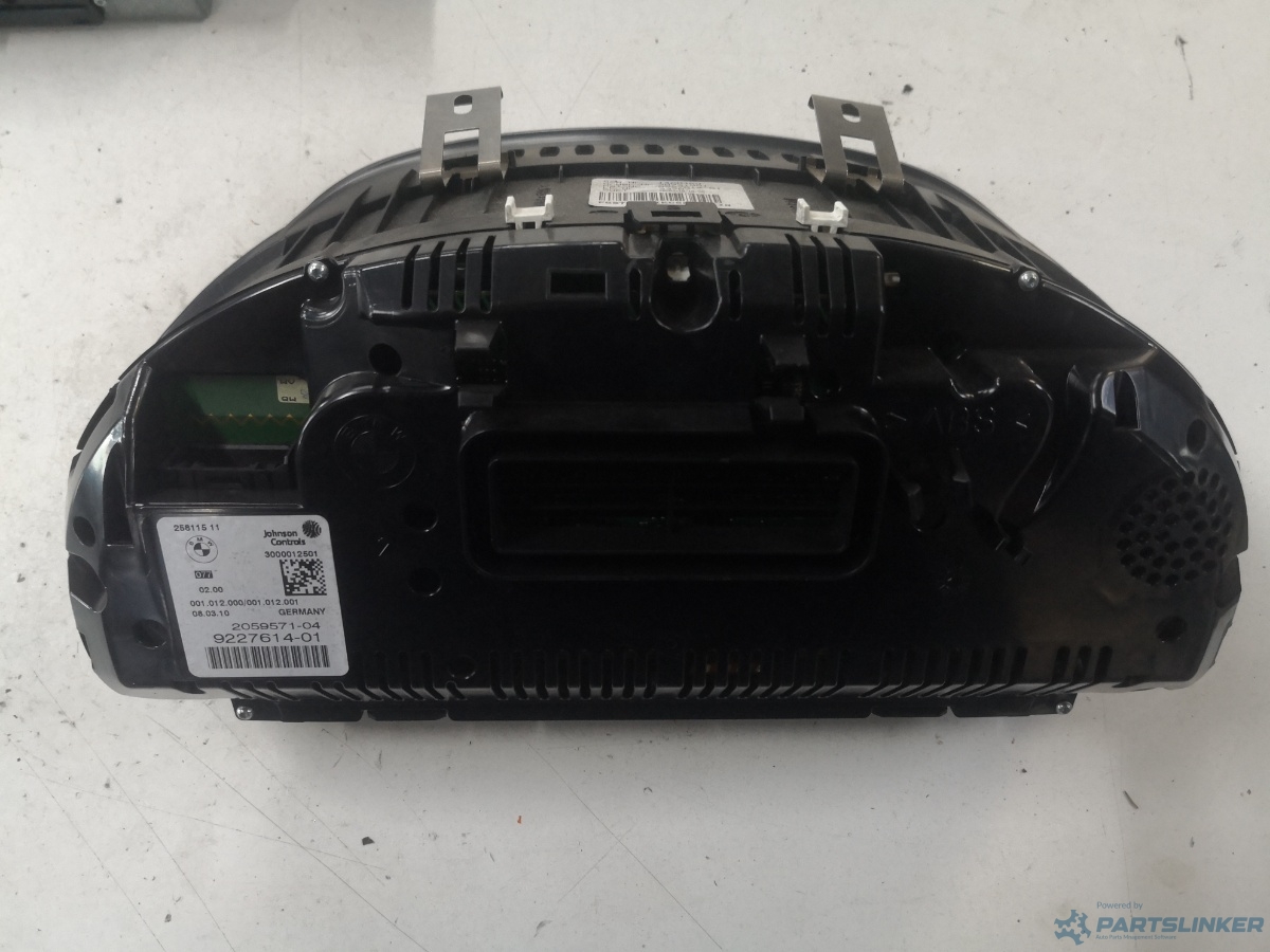 Ceasuri bord BMW 5 (F10) [ 2009 - 2016 ] OEM 922761401 – foto 2