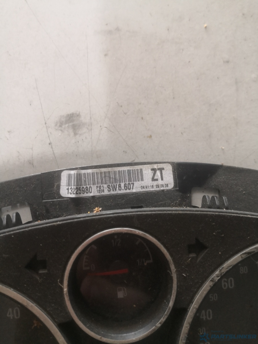 Ceasuri bord OPEL ZAFIRA B (A05) [ 2005 - 2015 ] OEM 13225980 – foto 2