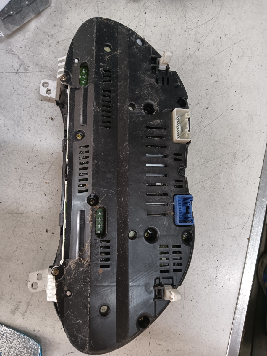 Ceasuri bord TOYOTA AVENSIS (_T25_) [ 2003 - 2008 ] OEM 8j80005550h – foto 2